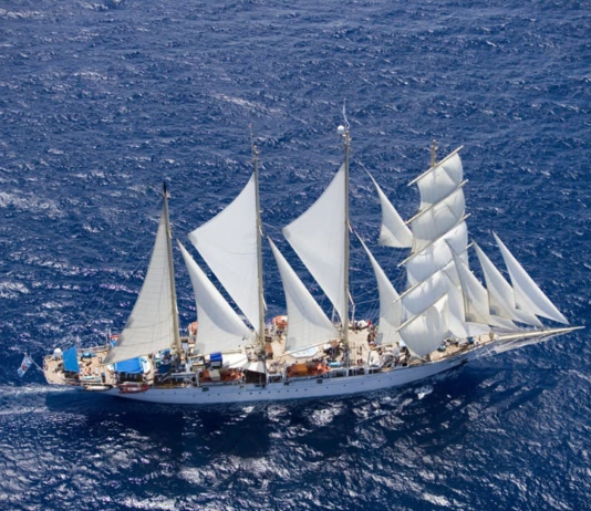 A vela verso le colonne d’Ercole